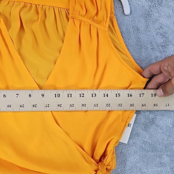 Maeve Wrap Top Womens XS Mango Textured Satin Sleeveless V-Neck Anthropologie - Picture 6 of 9